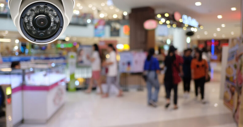 6 pros and 3 cons of CCTV cameras in public places